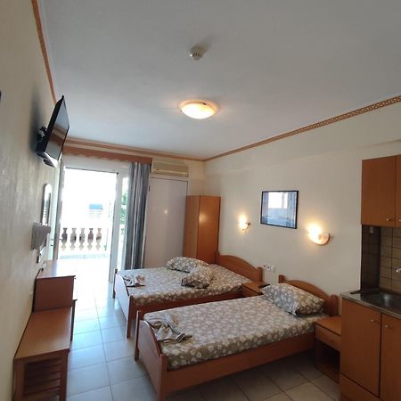 Villa Cosmos Inn โอลิมเปียกี อักติ ภายนอก รูปภาพ