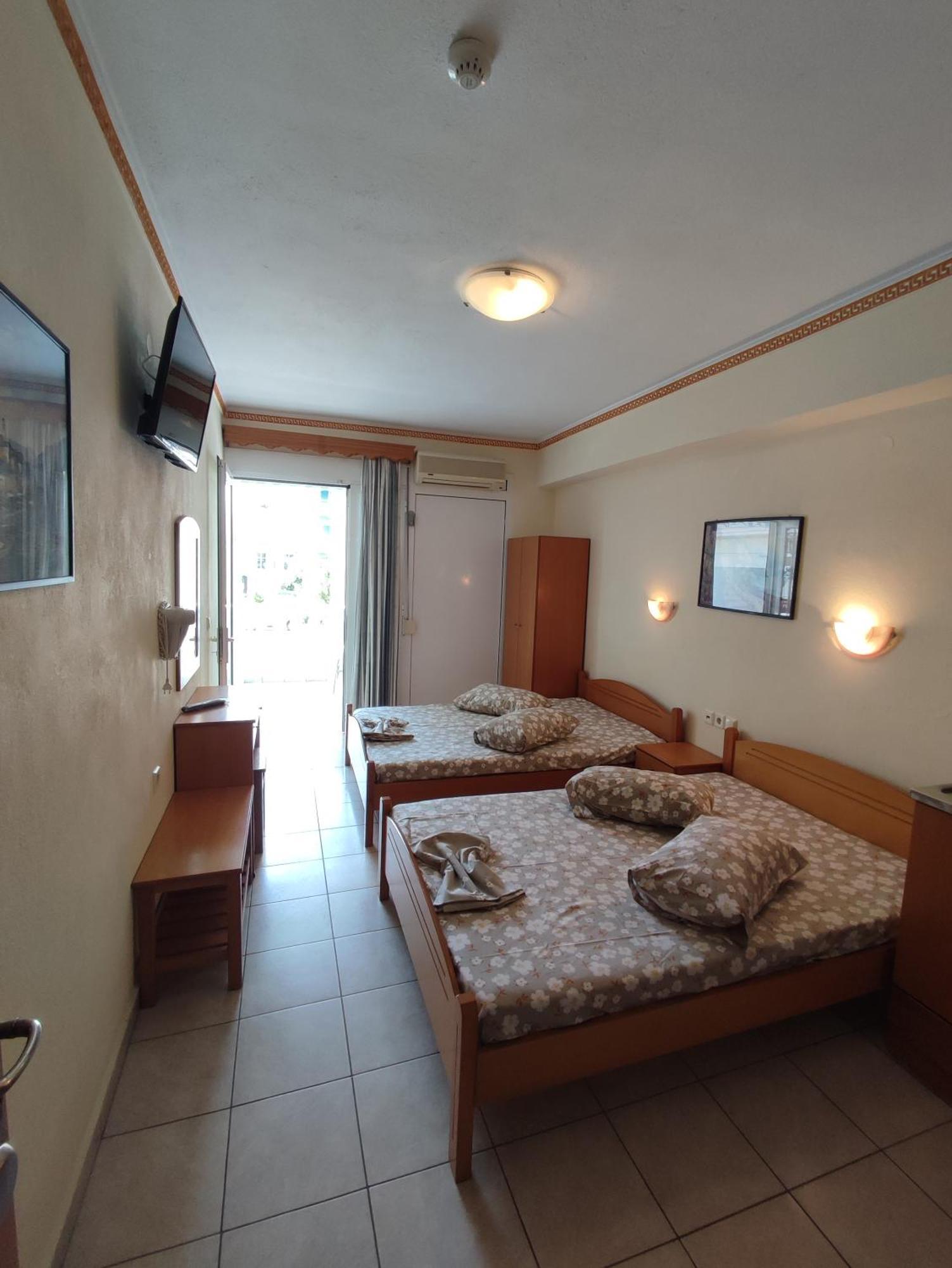 Villa Cosmos Inn โอลิมเปียกี อักติ ภายนอก รูปภาพ